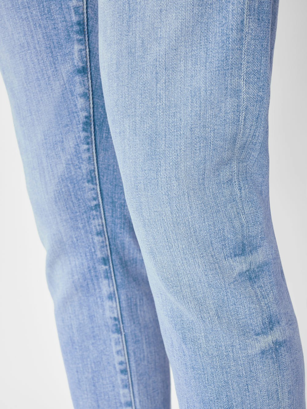jeans front wash view